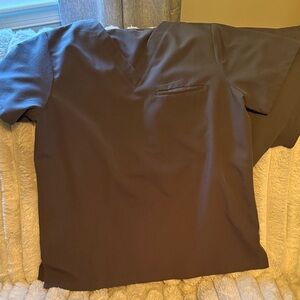 Mandala Women’s  Gray V-Neck scrub set